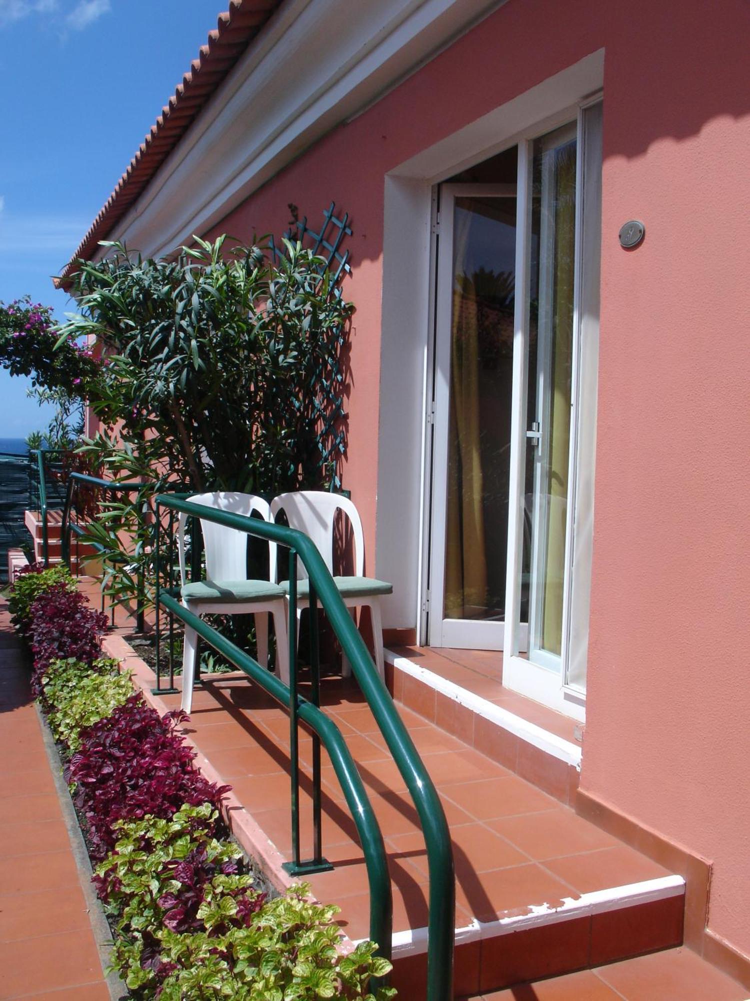 Inn & Art Madeira Canico  Exterior photo