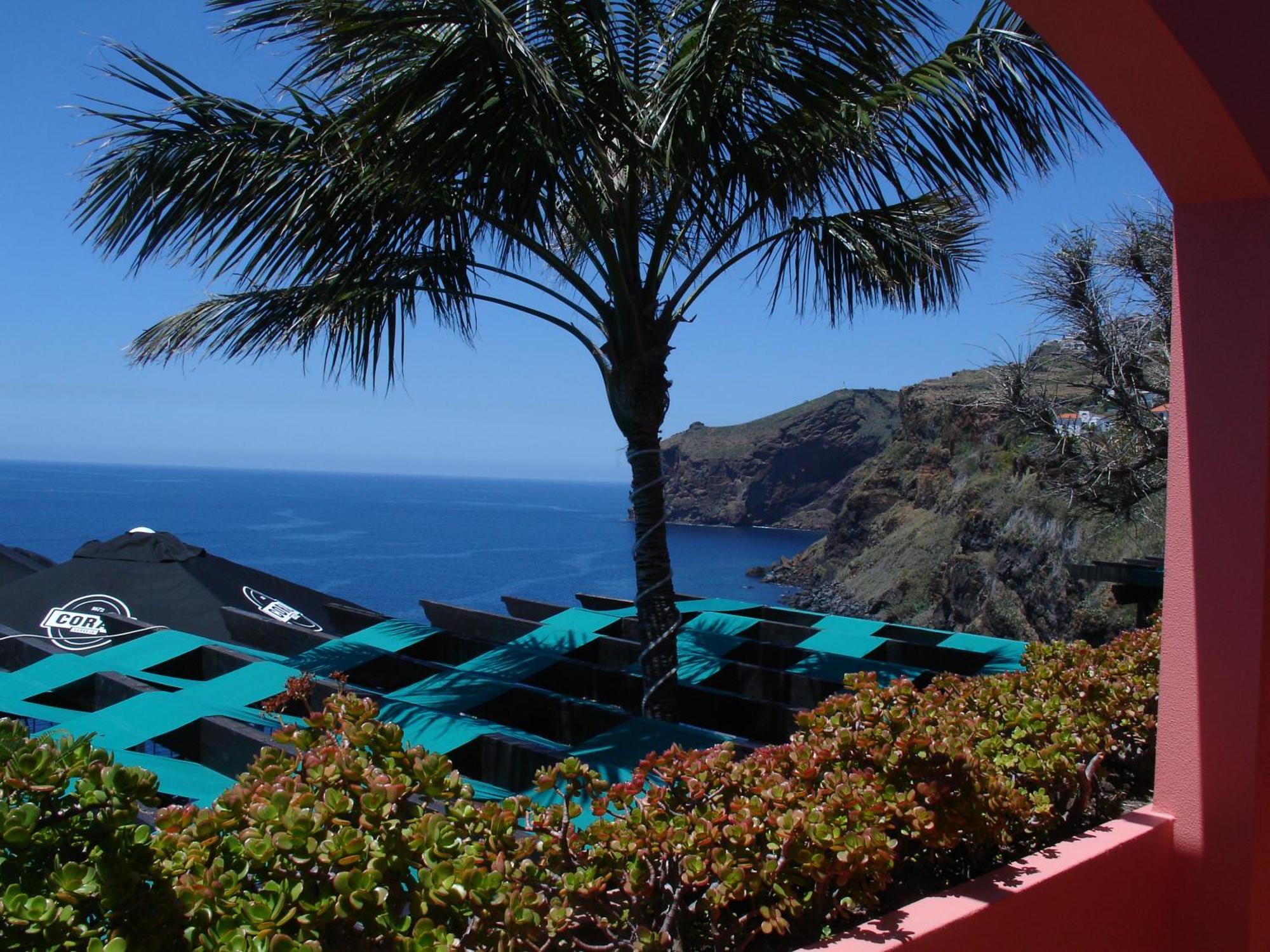 Inn & Art Madeira Canico  Exterior photo