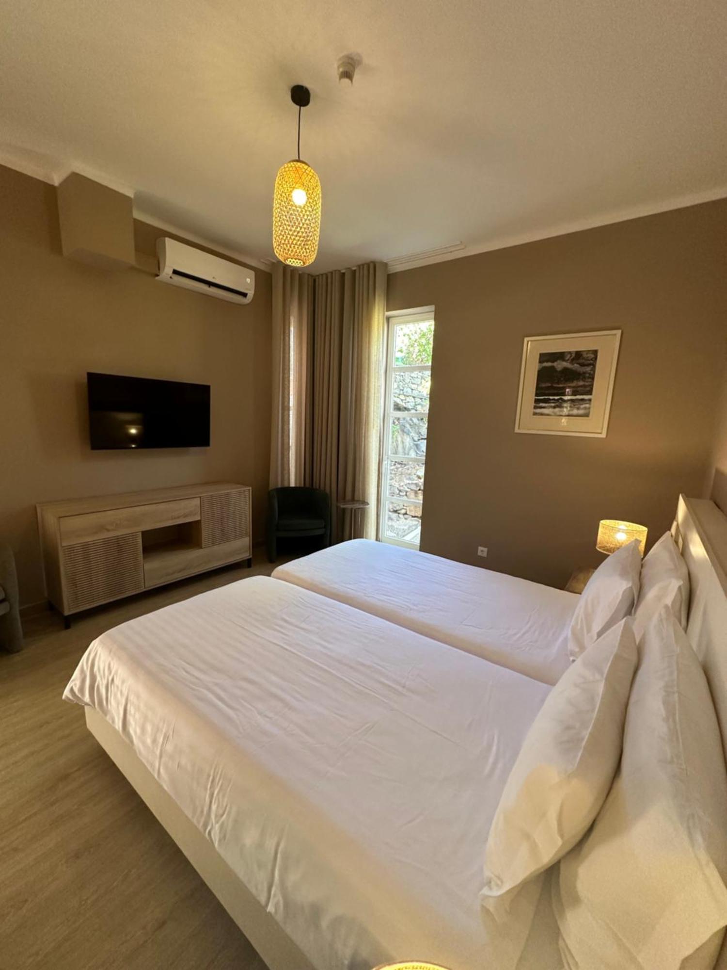 Inn & Art Madeira Canico  Exterior photo
