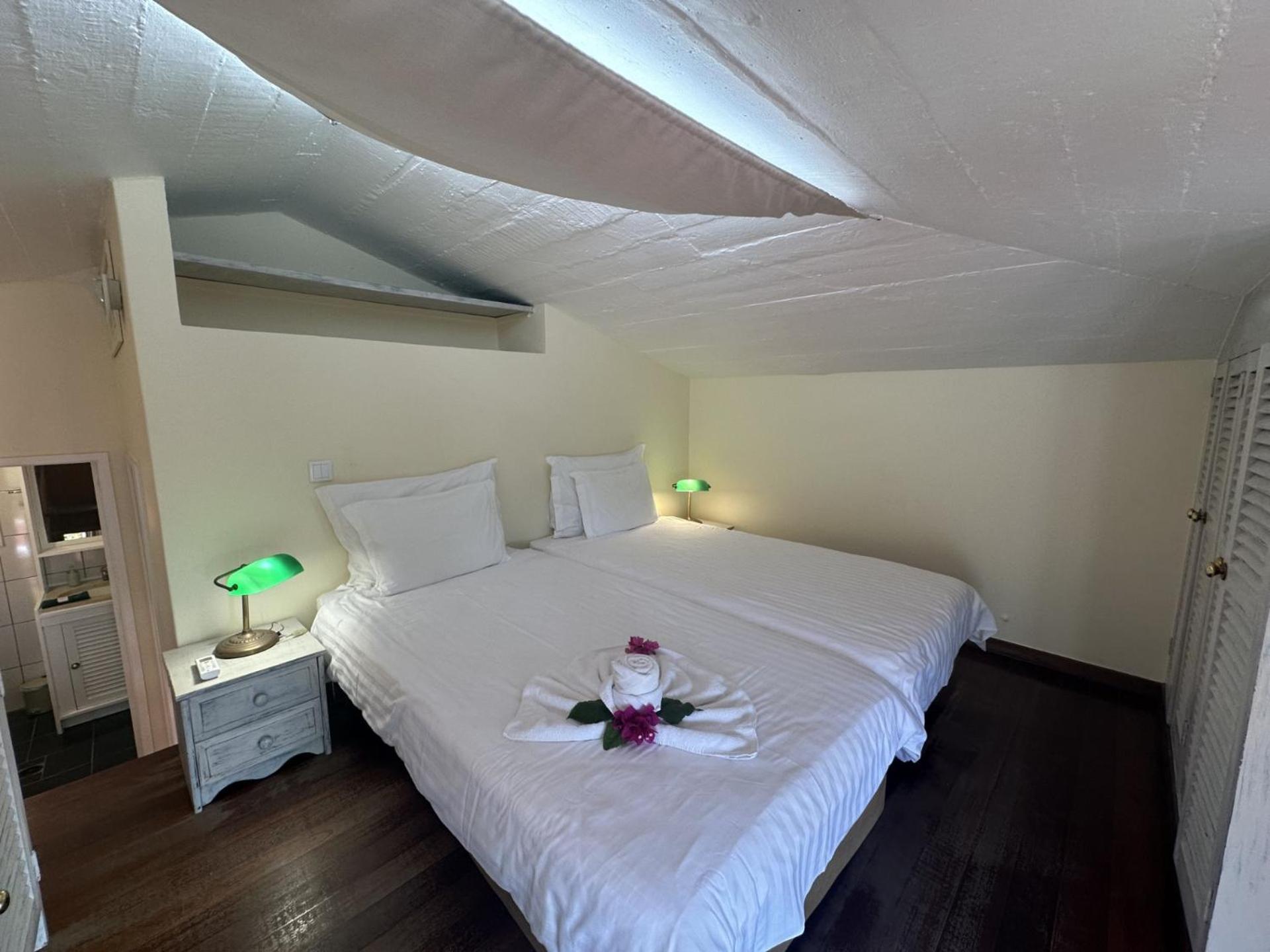 Inn & Art Madeira Canico  Exterior photo