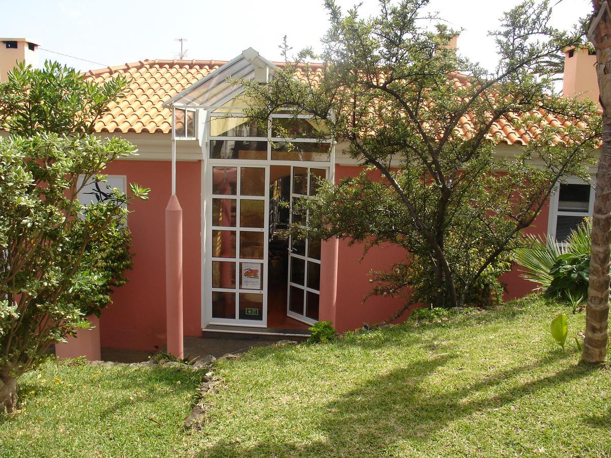Inn & Art Madeira Canico  Exterior photo